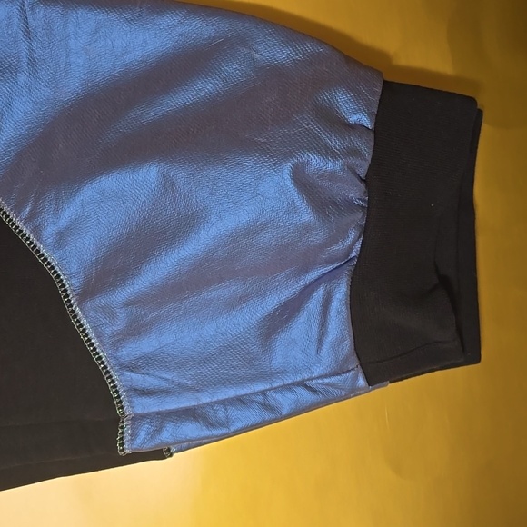 Ladies Nike Joggers - Picture 4 of 10